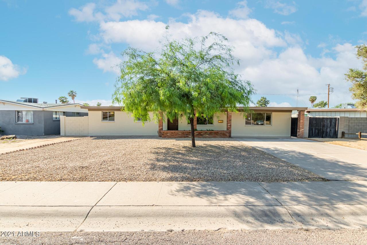 15052 N Flamenco Dr., Phoenix, AZ 85053