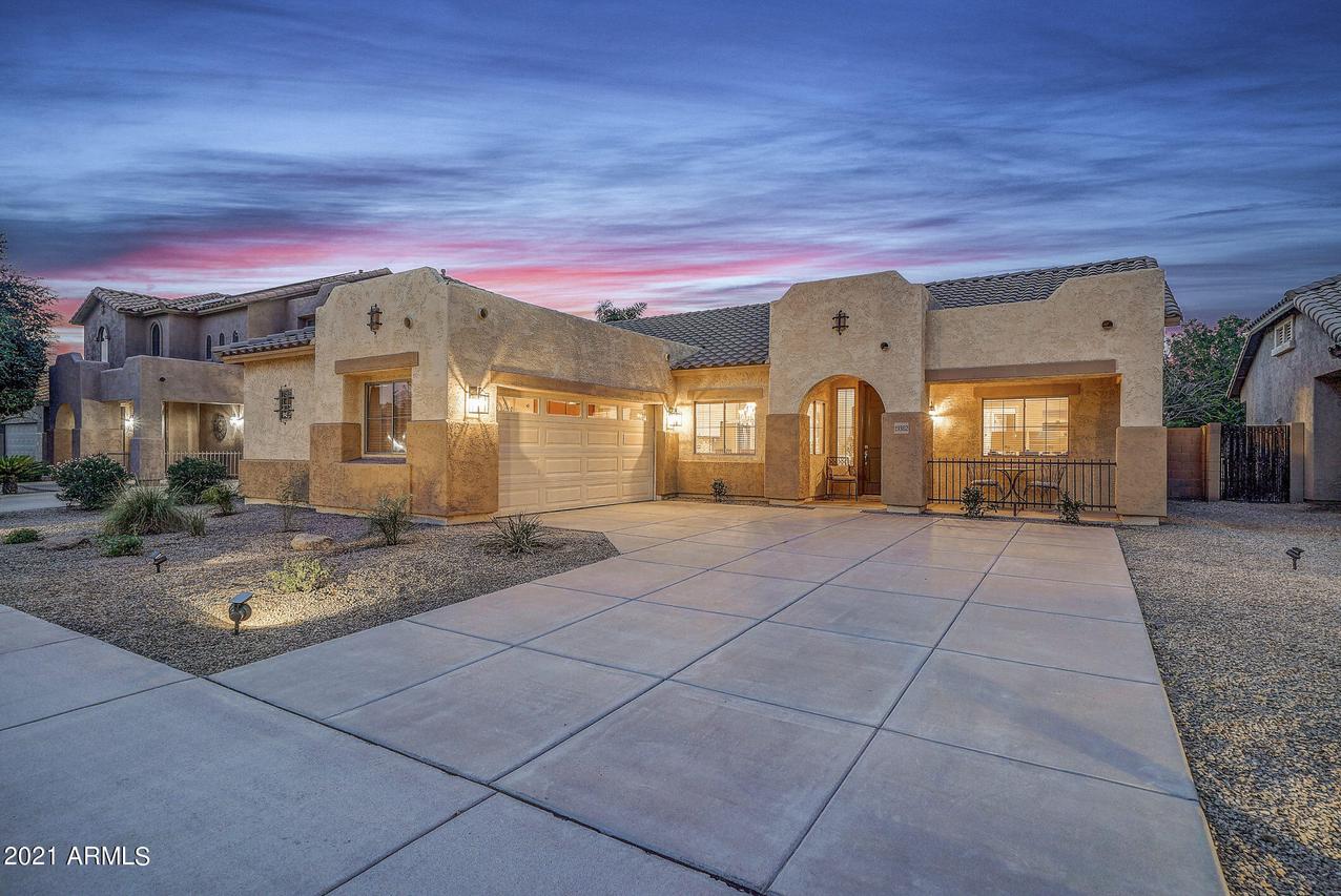 19362 E Canary Way, Queen Creek, AZ 85142