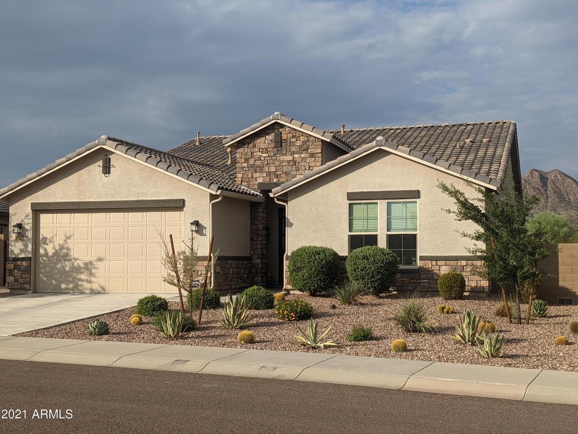 3736 W Abrams Dr., New River, AZ 85087