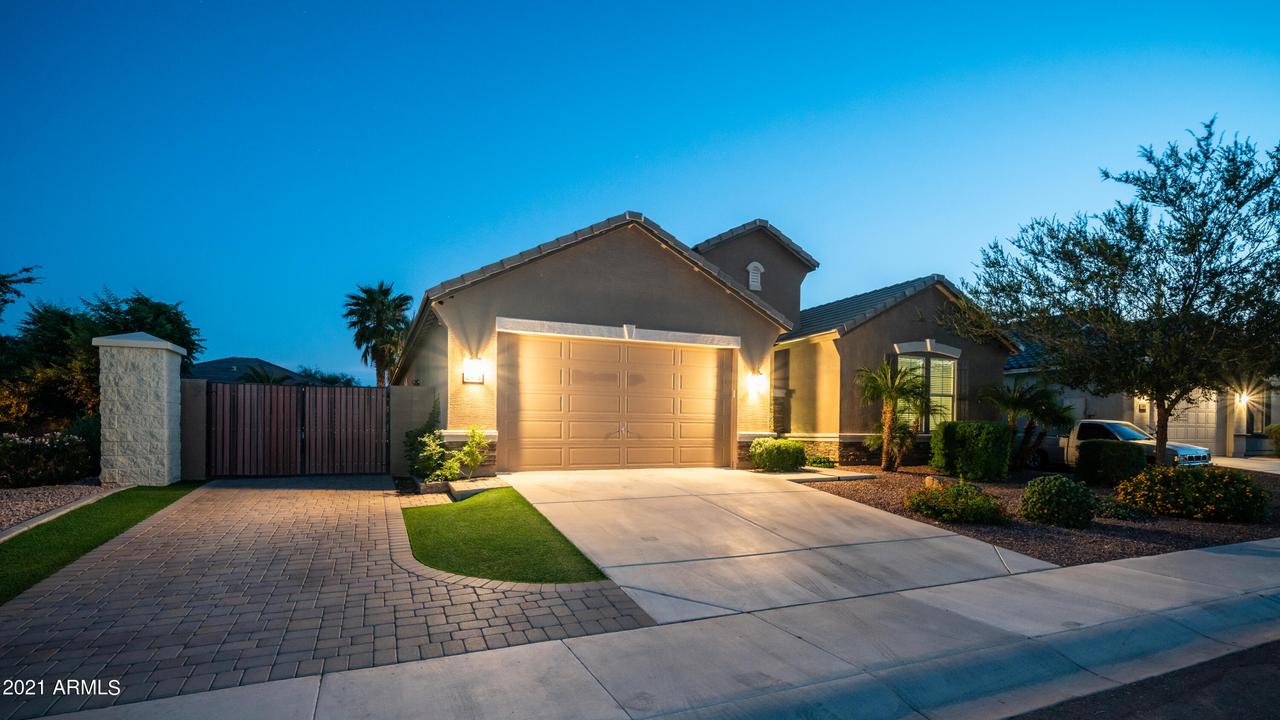 2481 W Dapple Gray Ct., Queen Creek, AZ 85144