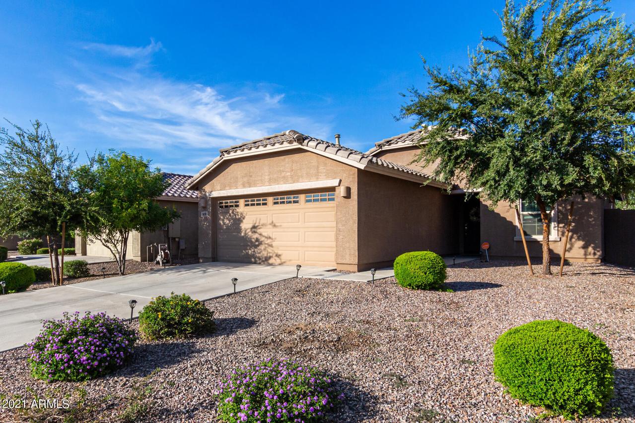 908 W Lowell Dr., San Tan Valley, AZ 85140
