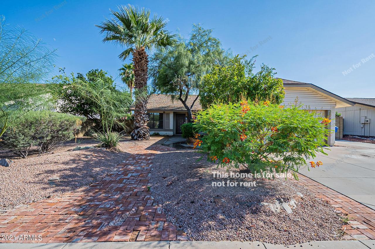 5045 E Nambe St., Phoenix, AZ 85044