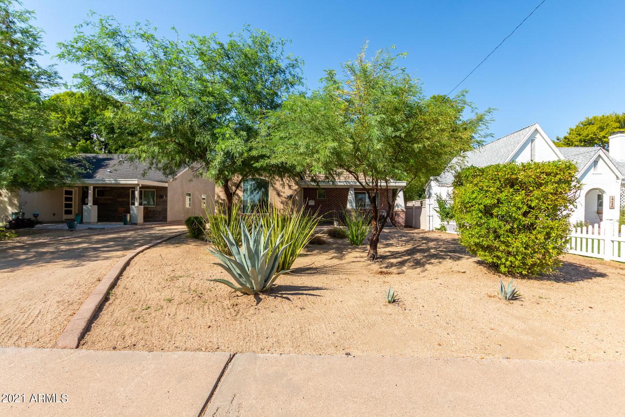 1718 E Pinchot Ave., Phoenix, AZ 85016