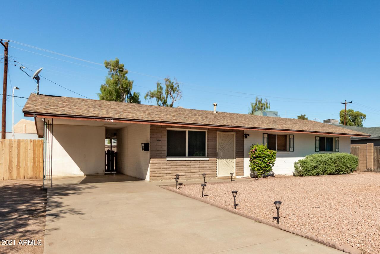 2114 S Los Feliz Dr., Tempe, AZ 85282