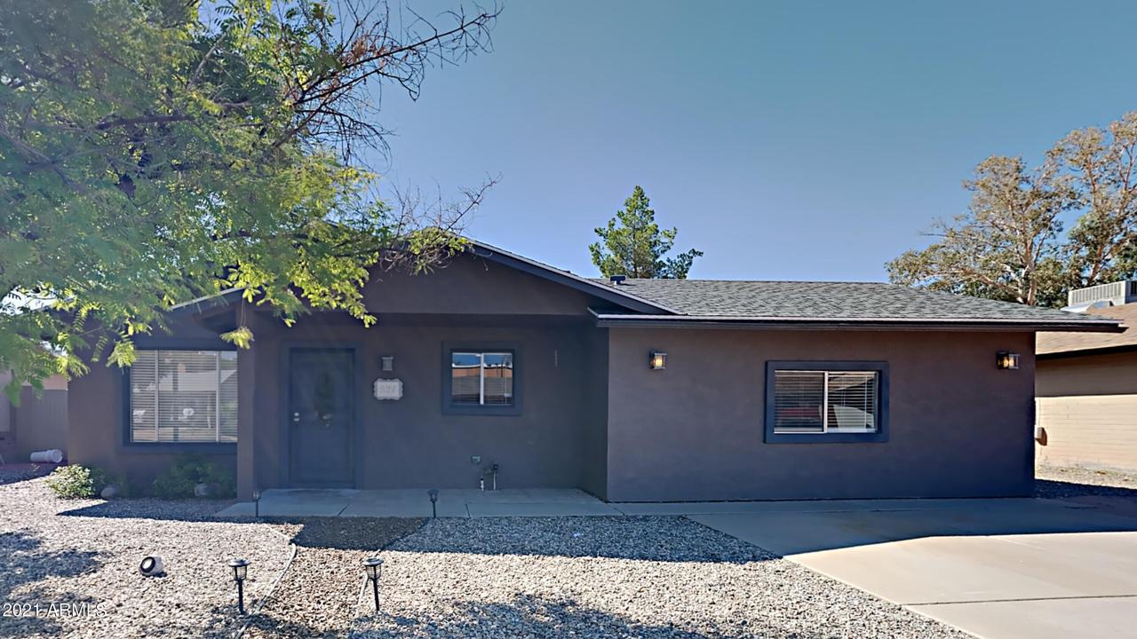 527 W Del Oro Ave., Mesa, AZ 85210