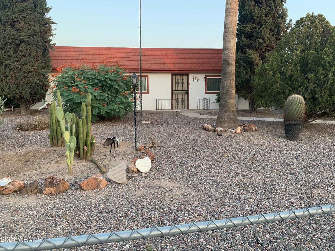 689 N Pinal Dr., Apache Junction, AZ 85120