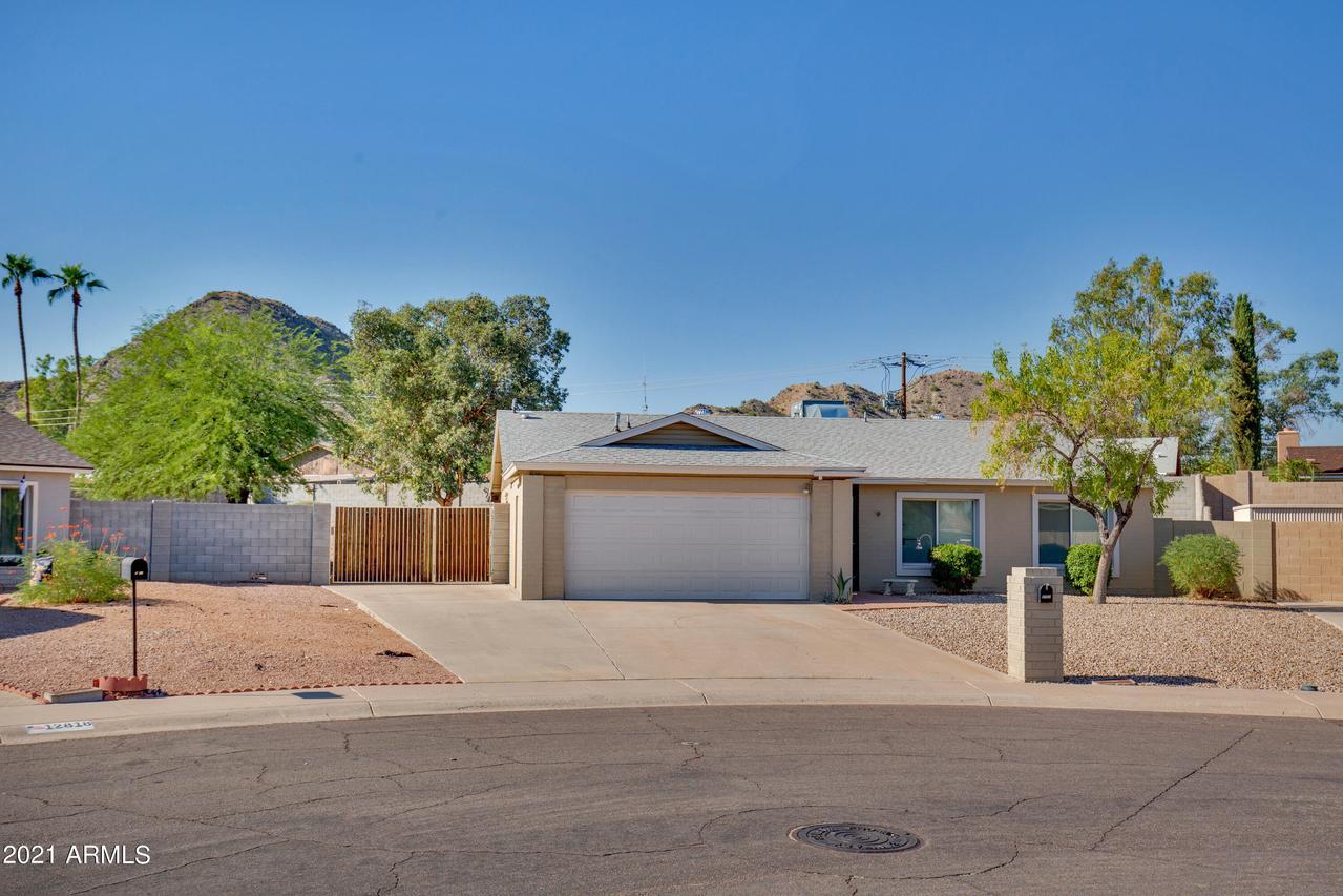 2702 E Dahlia Dr., Phoenix, AZ 85032