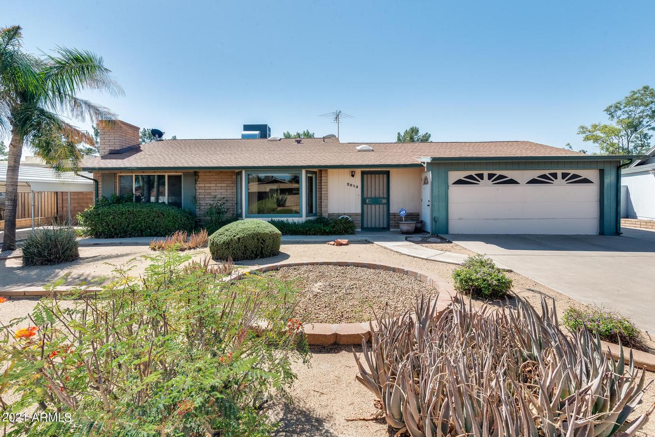 2015 W Kimberly Way, Phoenix, AZ 85027