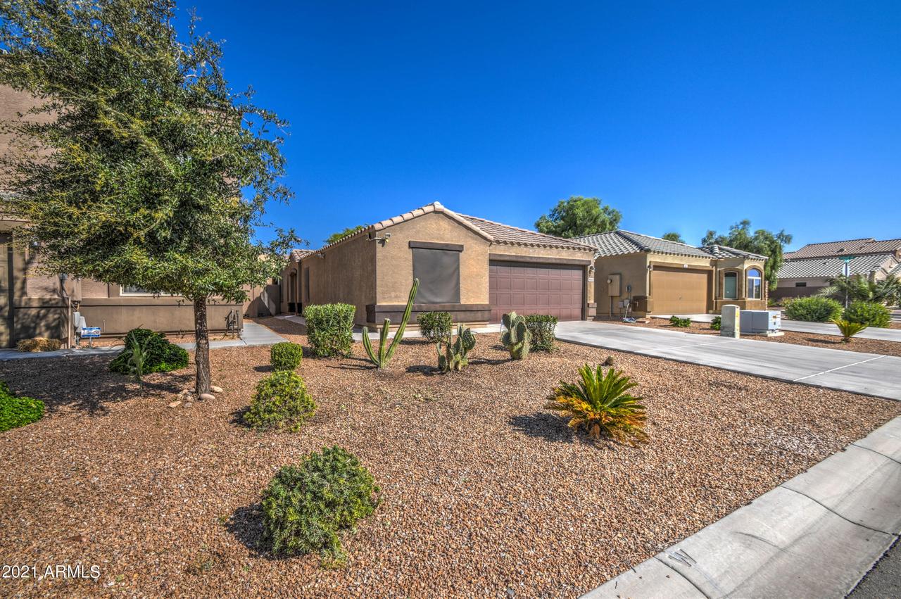 4604 E Jadeite Dr., San Tan Valley, AZ 85143