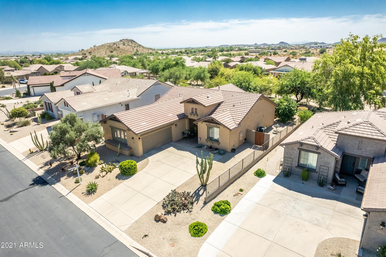 1135 W Desert Aster Rd., San Tan Valley, AZ 85143