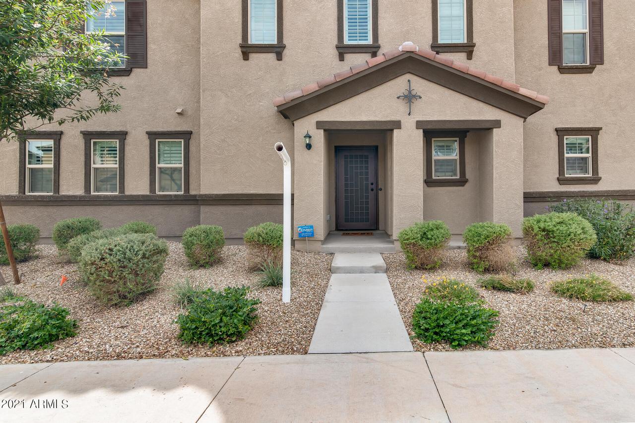 16661 W Jenan Dr., Surprise, AZ 85388