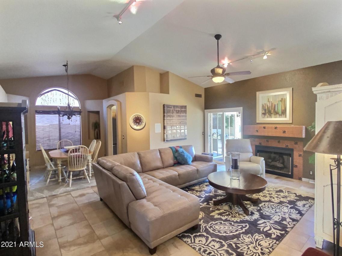 4107 W Fallen Leaf Ln., Glendale, AZ 85310