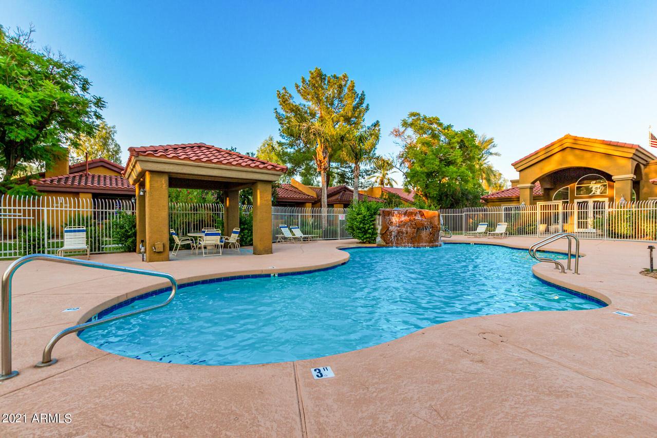 2929 W Yorkshire Dr. #2009, Phoenix, AZ 85027
