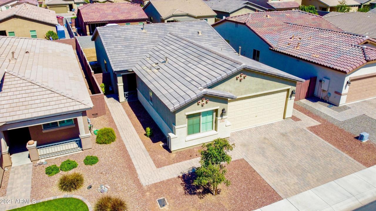 900 W Leadwood Ave., San Tan Valley, AZ 85140