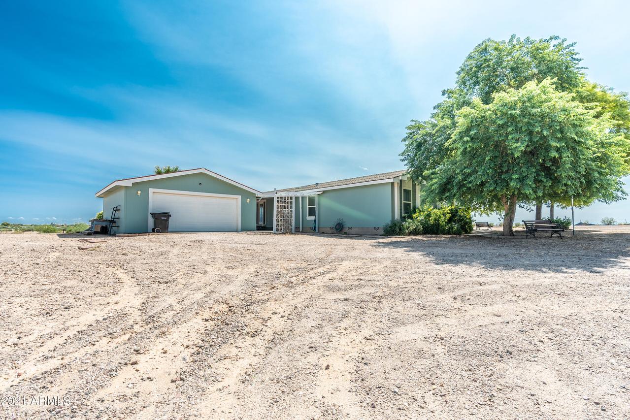 1503 S 365th Ave., Tonopah, AZ 85354