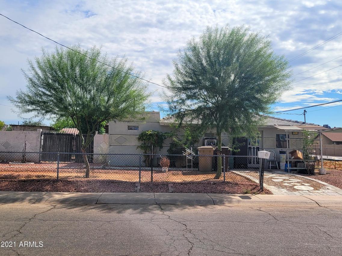 11405 N 82nd Dr., Peoria, AZ 85345