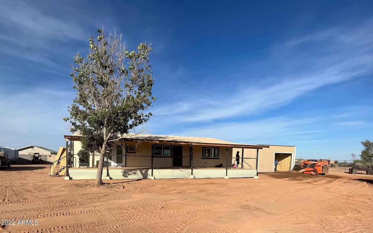 26649 N Beacon Ln., Wittmann, AZ 85361
