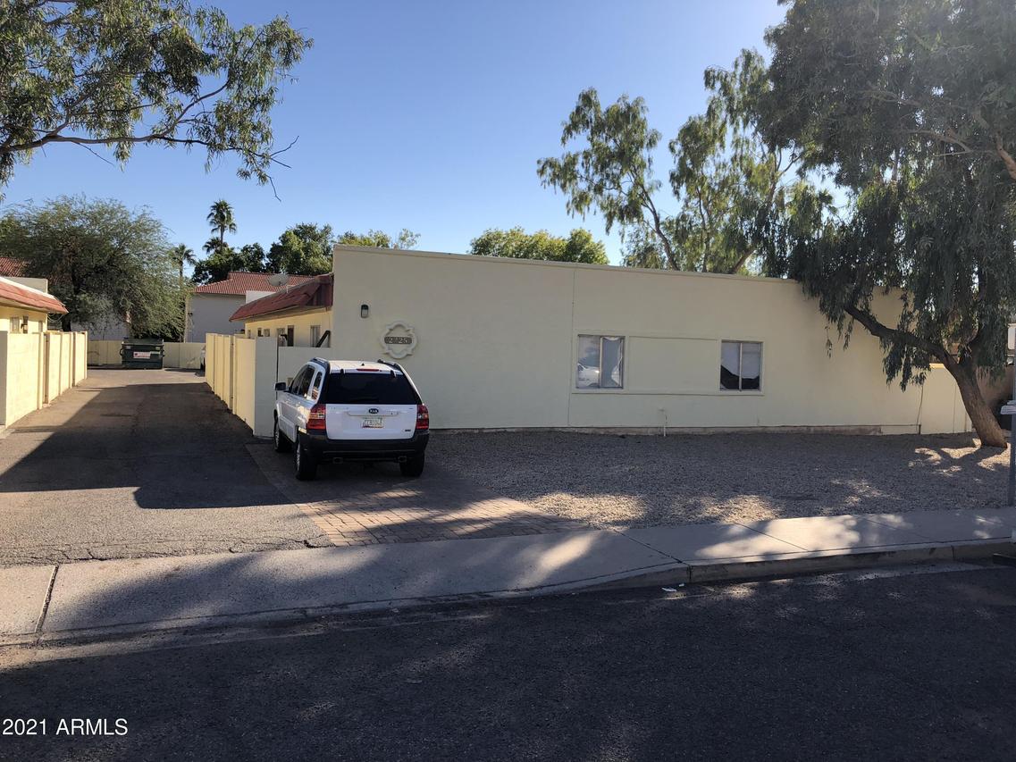 2725 E Tierra Buena Ln., Phoenix, AZ 85032