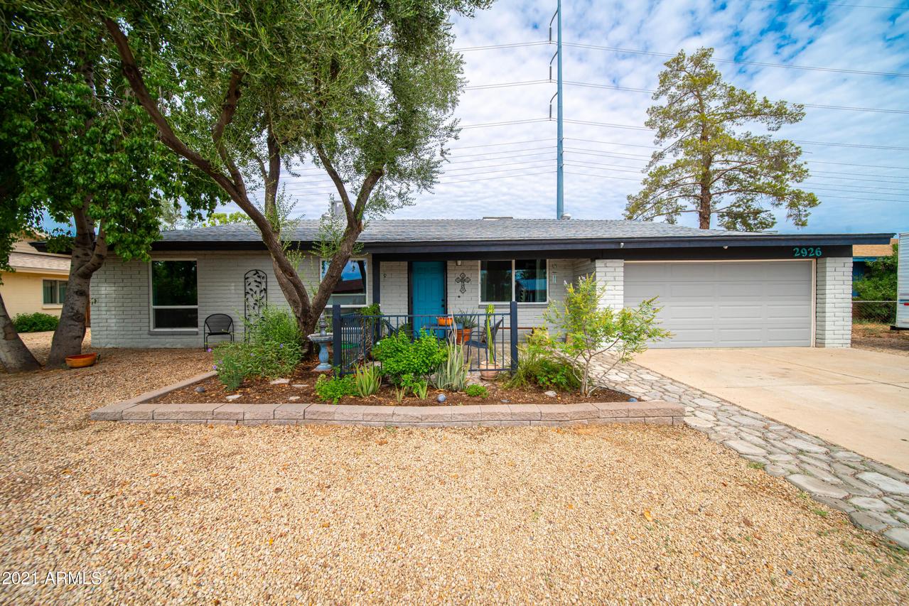 2926 W Villa Theresa Dr., Phoenix, AZ 85053