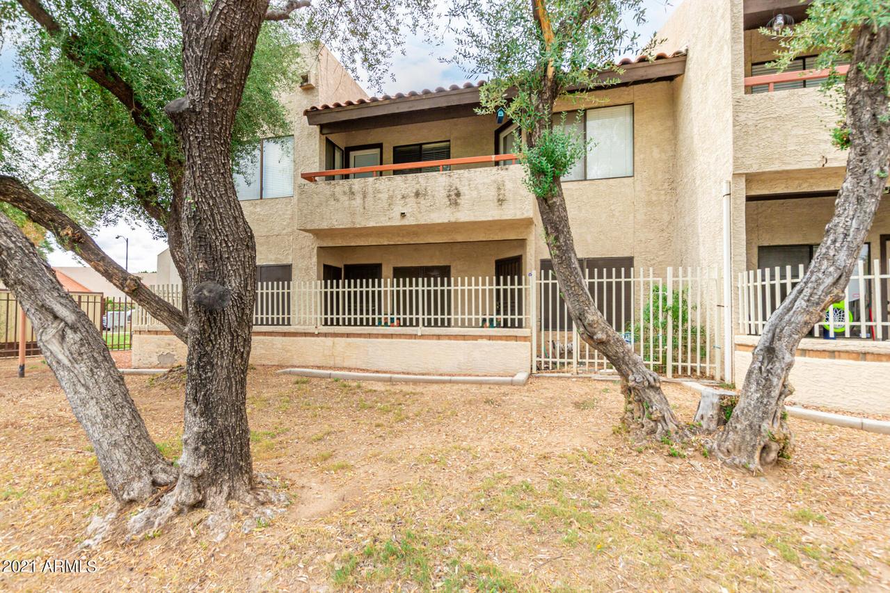 11666 N 28th Dr. #111, Phoenix, AZ 85029