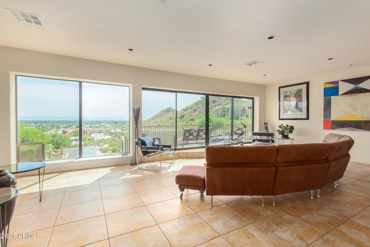 20 W Alicen Ct., Phoenix, AZ 85021