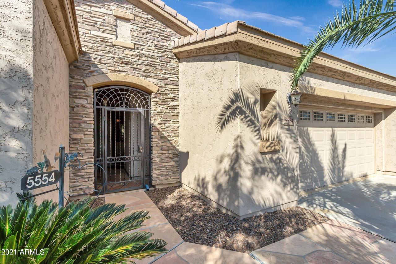 5554 S Hawthorn St., Gilbert, AZ 85298