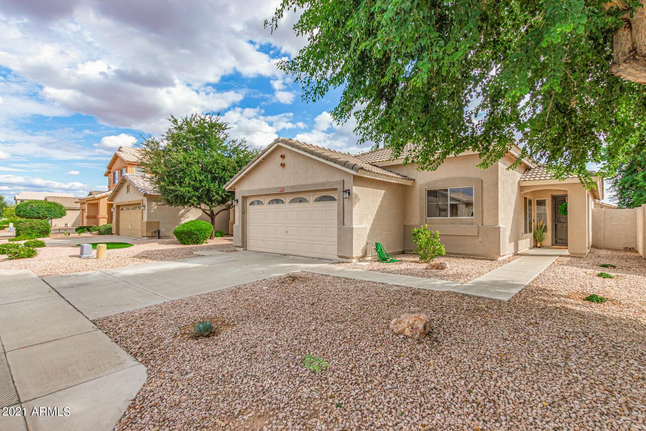 9727 E Knowles Ave., Mesa, AZ 85209