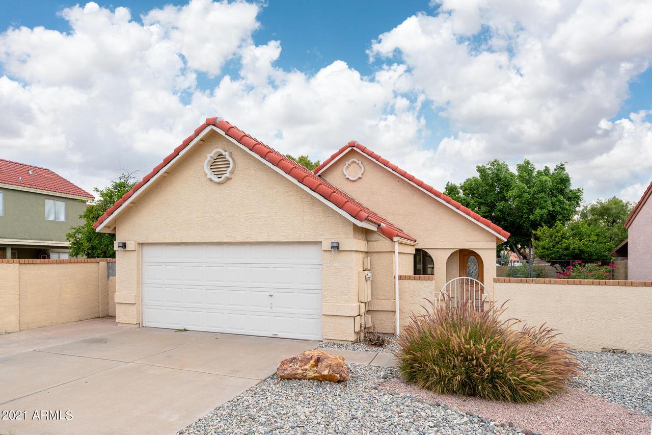 18410 N 36th Dr., Glendale, AZ 85308