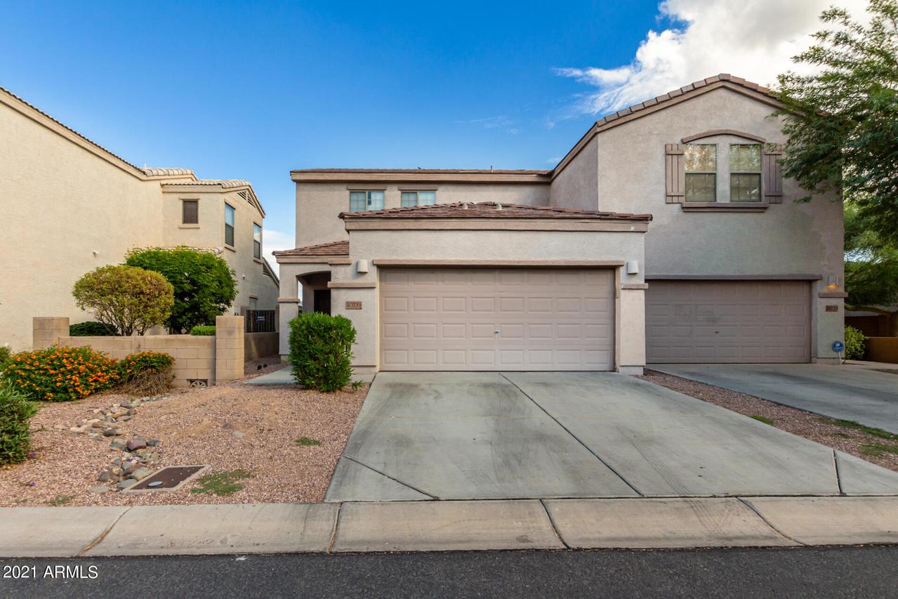 10733 N 70th Ave., Peoria, AZ 85345