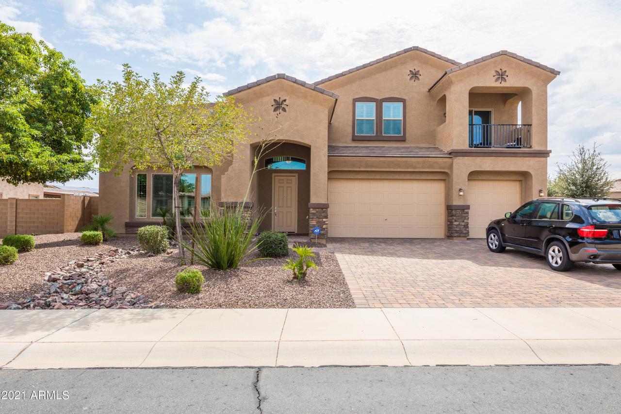 18237 W Minnezona Ave., Goodyear, AZ 85395