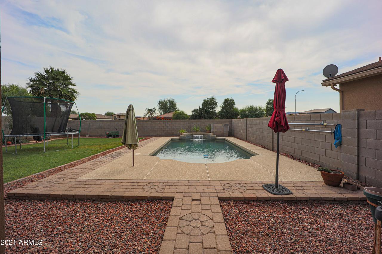 5221 S 53rd Ave., Laveen, AZ 85339