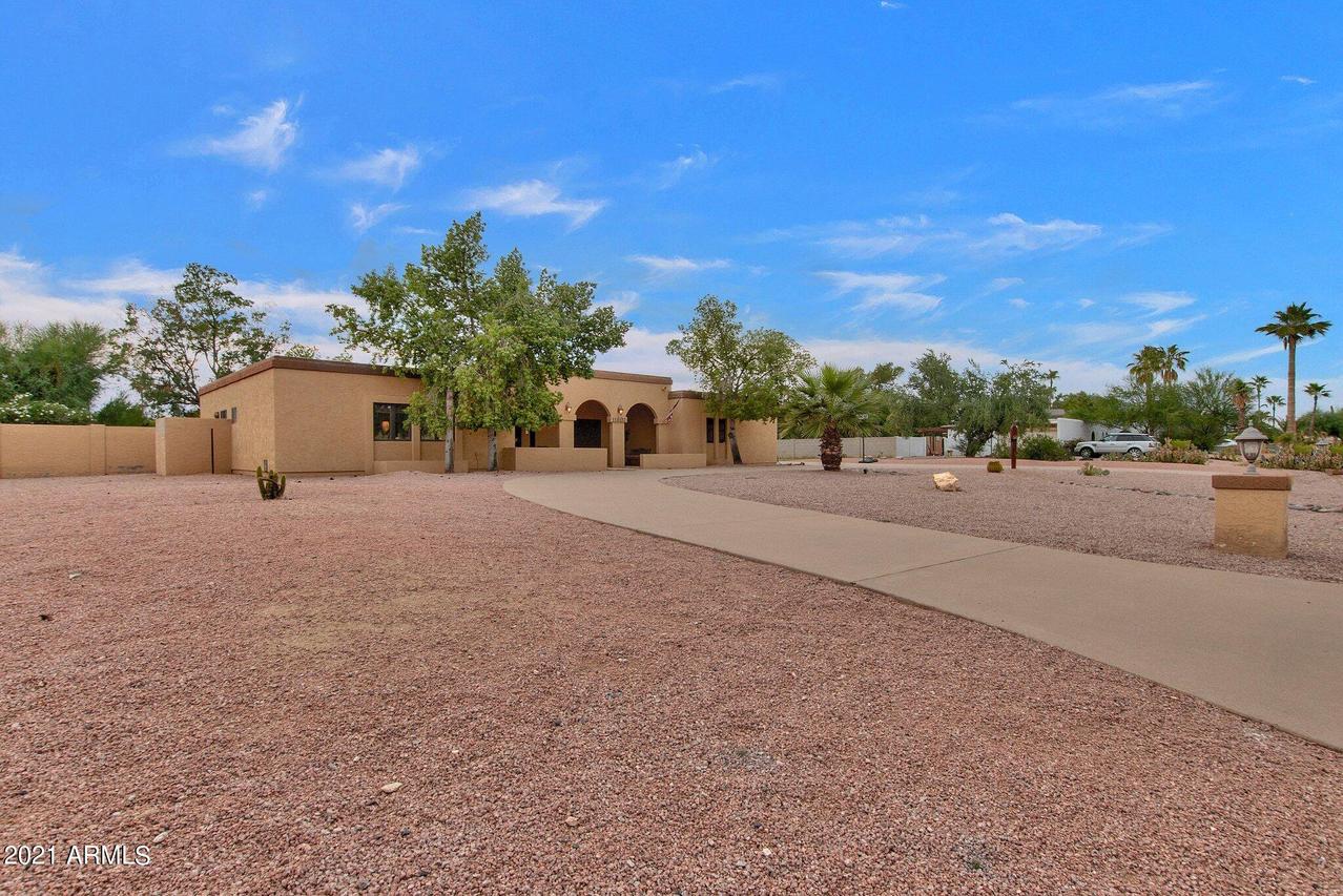 11802 N 86th St., Scottsdale, AZ 85260