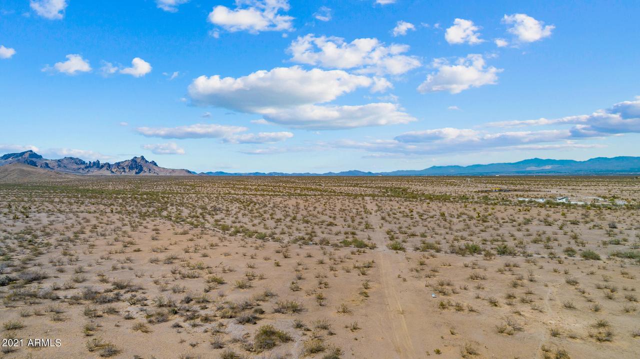 4597 S Havasupai Rd. #4, Golden Valley, AZ 86413