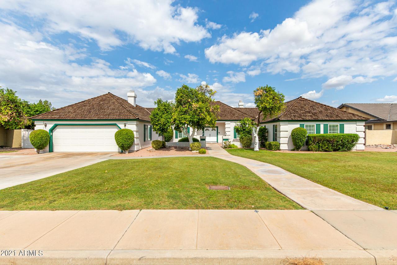 3352 E Fountain St., Mesa, AZ 85213