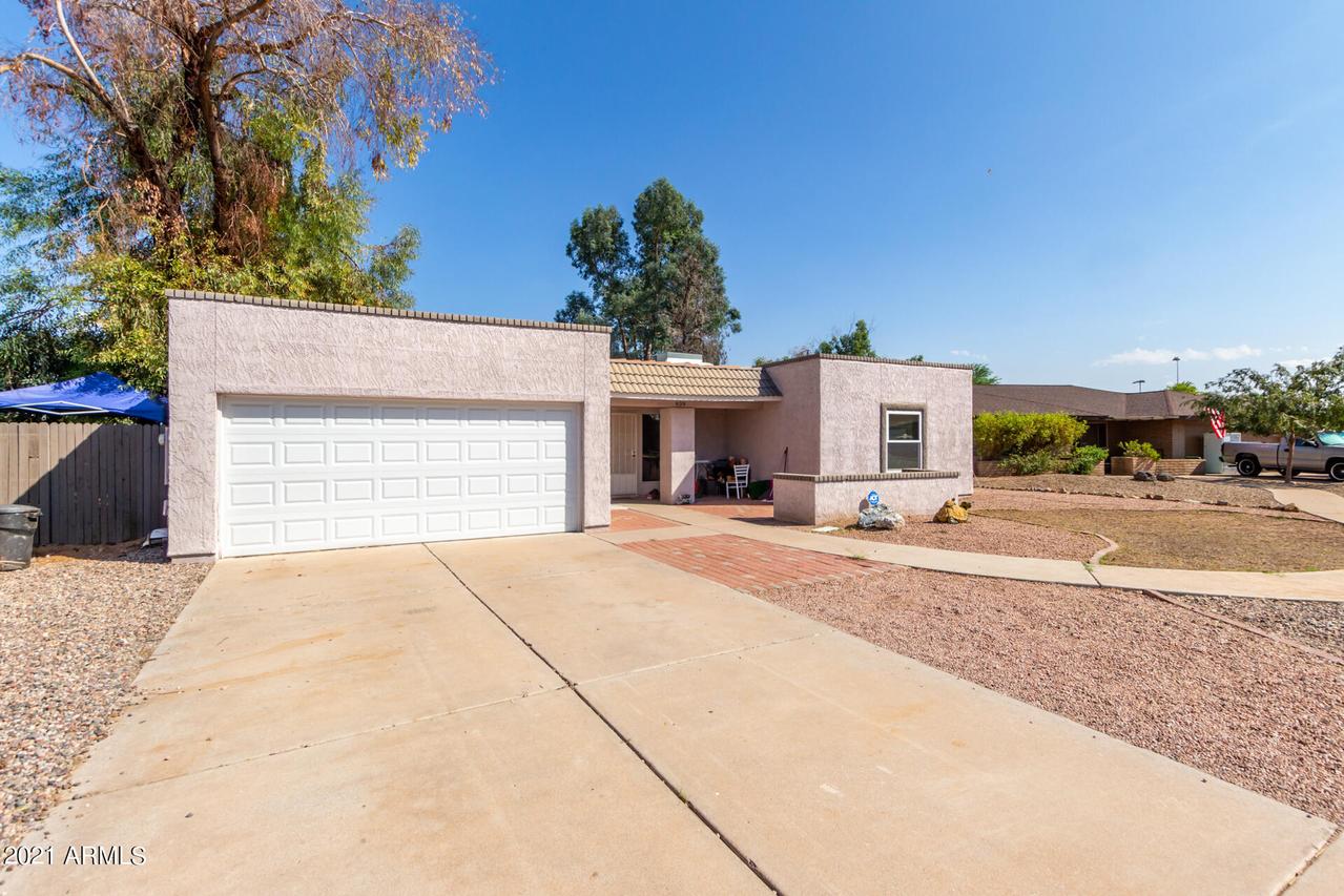 939 S Arco Cir., Mesa, AZ 85204