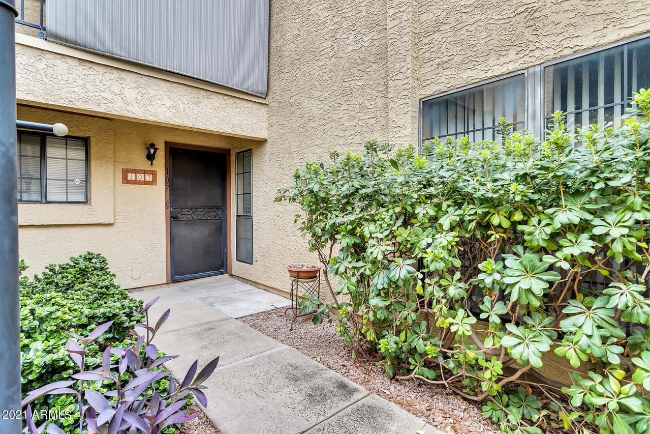 8301 N 21st Dr. #F107, Phoenix, AZ 85021