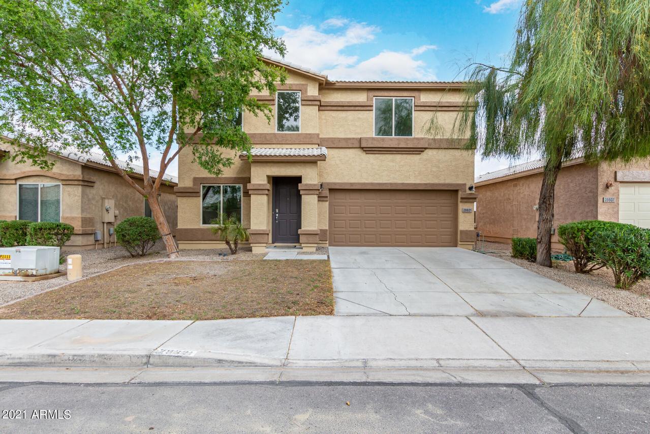28621 N Spur Dr., San Tan Valley, AZ 85143