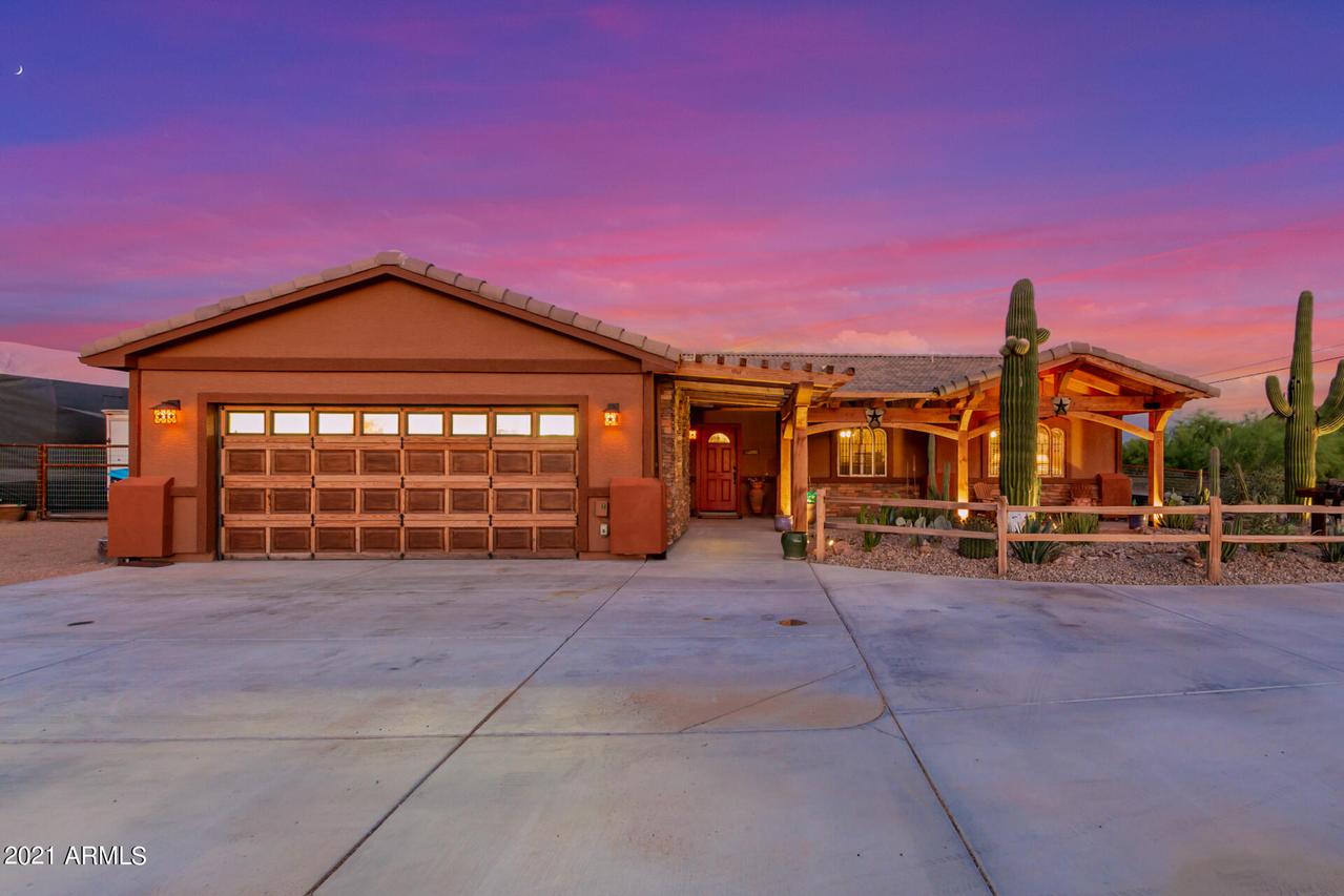 2045 N Cortez Rd., Apache Junction, AZ 85119