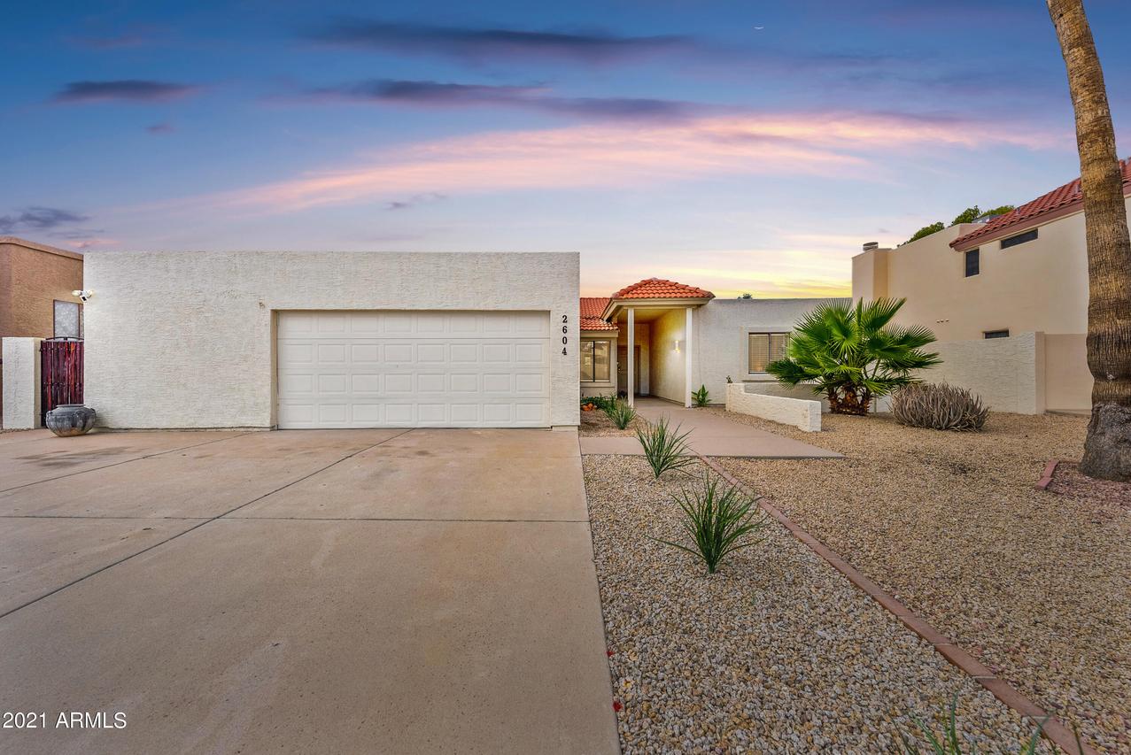 2604 S Siesta Dr., Tempe, AZ 85282