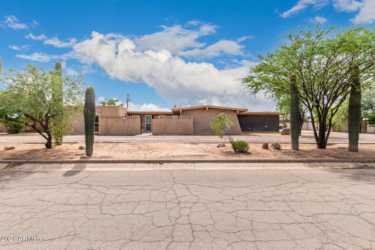 1121 E Laurel Dr., Casa Grande, AZ 85122