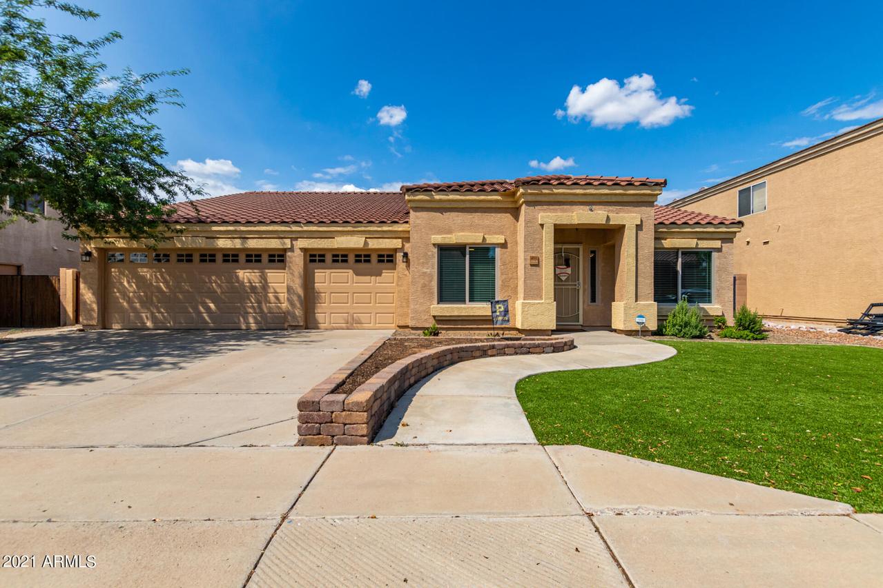 650 S Sabrina St., Mesa, AZ 85208