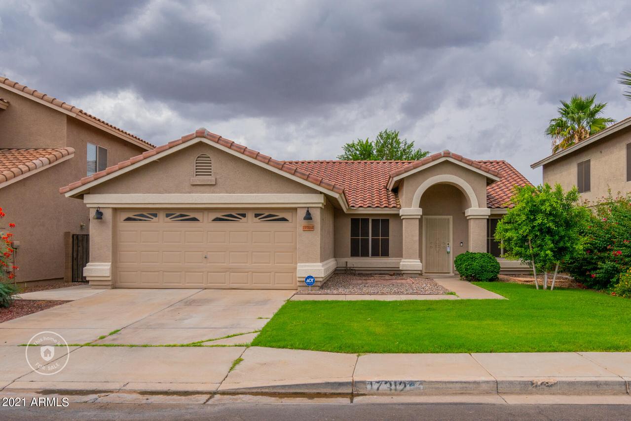 17312 N Kimberly Way, Surprise, AZ 85374