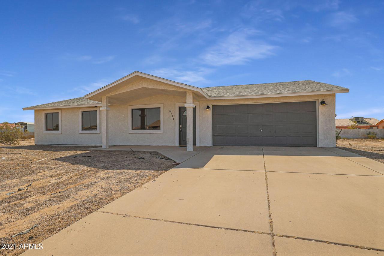 8591 W Valdez Dr., Arizona City, AZ 85123