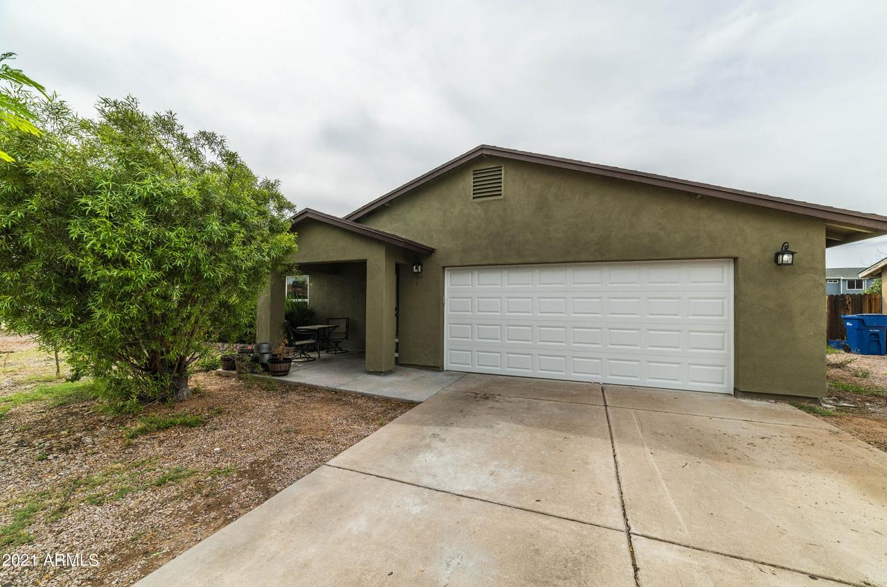 258 N Winterhaven St., Mesa, AZ 85213