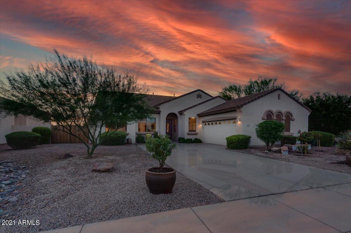 6972 S Roger Way, Chandler, AZ 85249