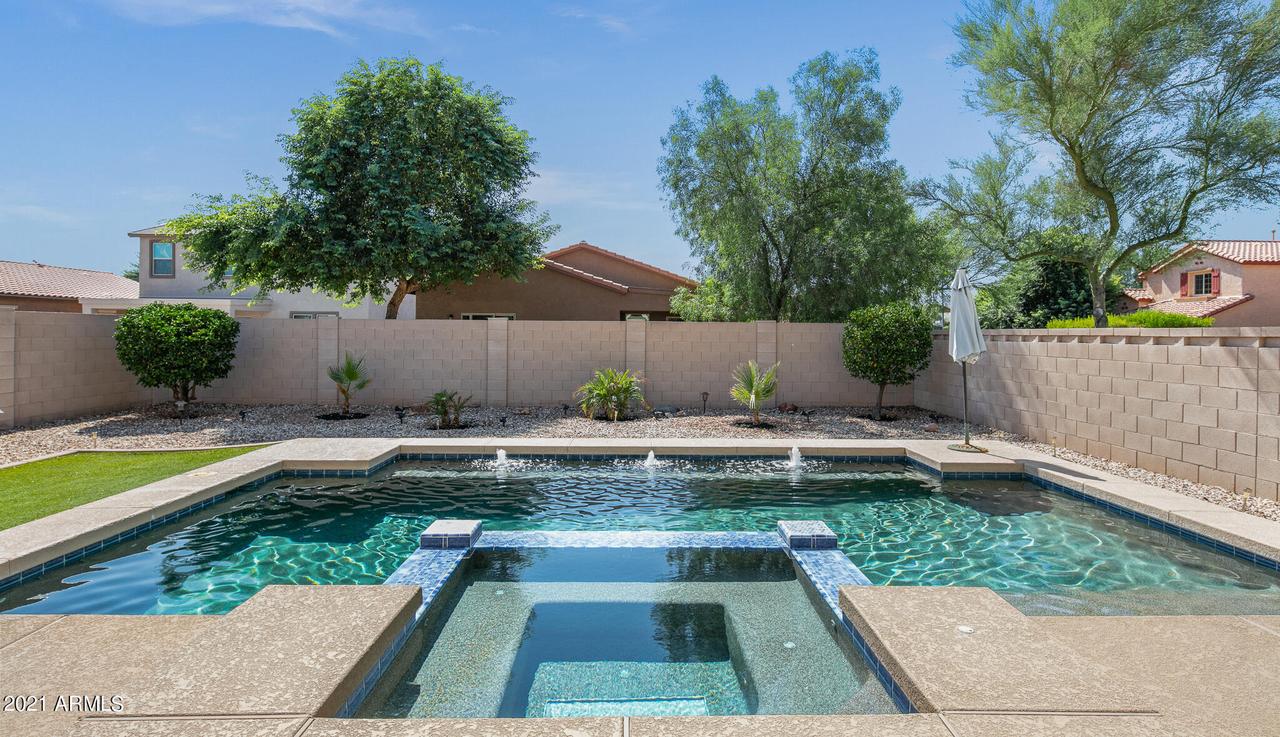 10825 W El Cortez Pl., Peoria, AZ 85383