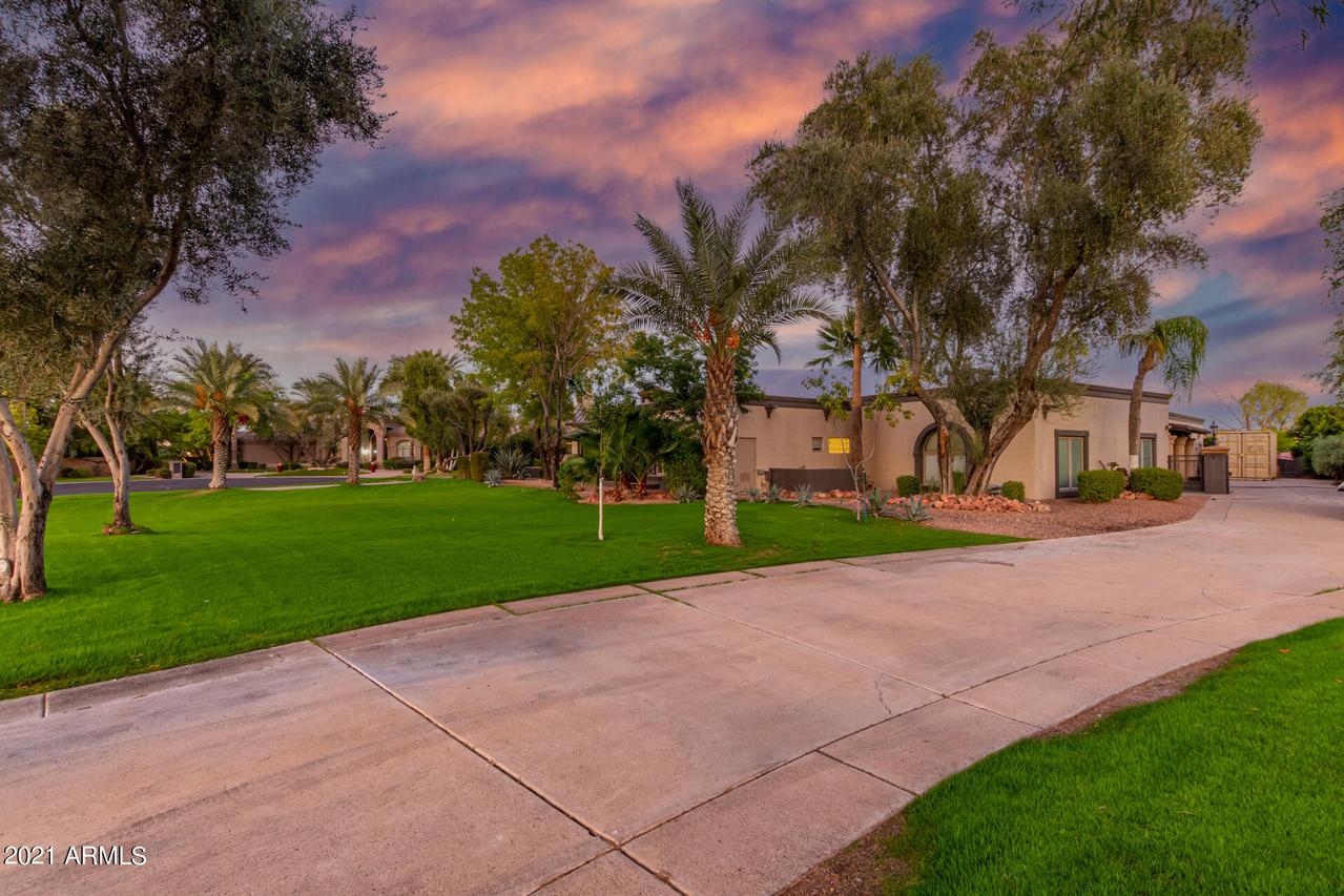 8731 N 65th St., Paradise Valley, AZ 85253