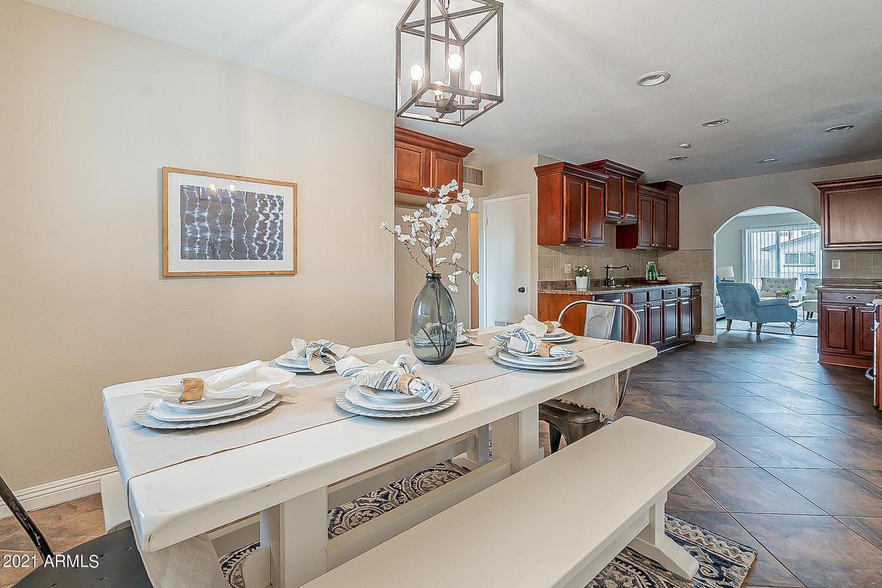 2631 W Lamar Rd., Phoenix, AZ 85017