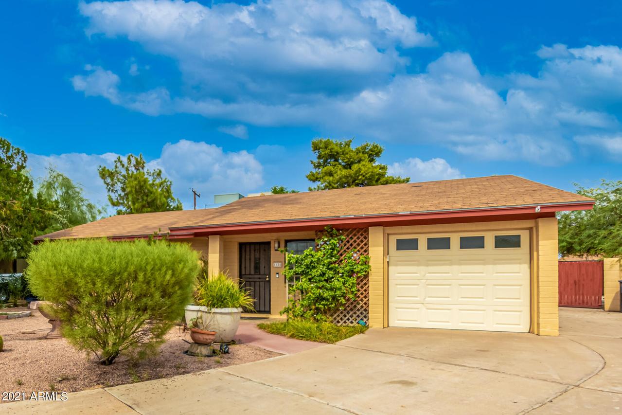 1026 W Hickory St., Mesa, AZ 85201