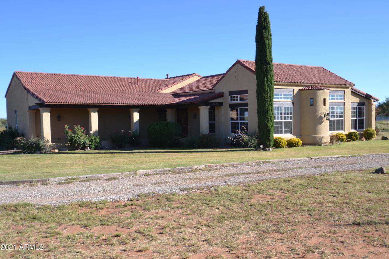 10379 E Blue Sky Vista, Hereford, AZ 85615